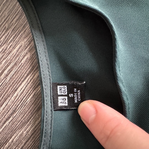 Uniqlo Dark Green Long Sleeve Blouse – Size S - Picture 2 of 6